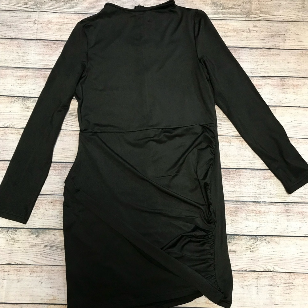 Black Form Fitting Long Sleeve Dress with Ruching on the Sides Size Large Jr.